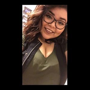 Meet your Posher, Veronica